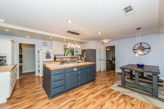 15977 Highland Cir, Redding, CA 96001
