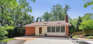 5613 Chase Ct, Alexandria, VA 22312