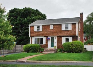 30 Ashworth Rd, Quincy, MA 02171