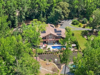 1572 Azalea Dr, Lawrenceville, GA 30043
