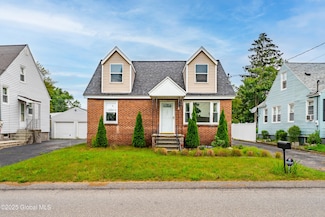 107 Frederick Ave, Albany, NY 12205