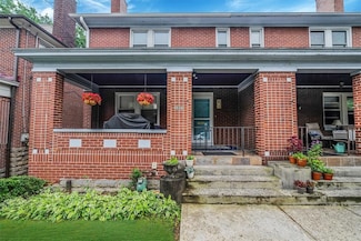 5658 Melvin St, Pittsburgh, PA 15217