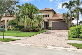 12440 Wisteria Dr, Naples, FL 34120