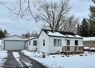 33503 Stocker St, Farmington Hills, MI 48335