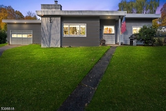 45 Ballentine Dr, North Haledon, NJ 07508