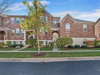 27W724 N Meadowview Dr, Winfield, IL 60190