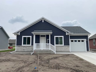 811 4th St, Columbus, NE 68601