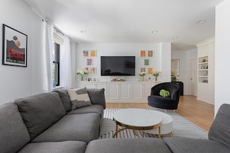 112 E 83rd St Unit 3C, New York, NY 10028