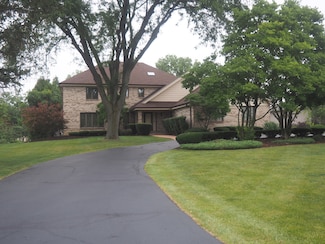 8124 Pluskota Dr, Orland Park, IL 60462