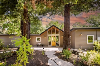 13945 Vista Regina, Saratoga, CA 95070