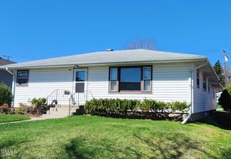1027 2nd Ave NW, Valley City, ND 58072