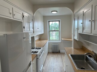 24 Concord Ave Unit 515, Cambridge, MA 02138