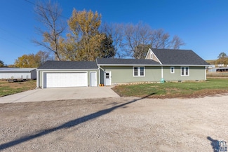 300 W Bridge St, Anthon, IA 51004