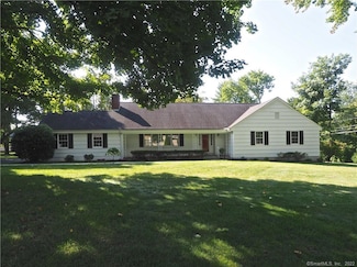 4 Stanton Rd, Darien, CT 06820