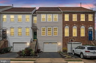 7823 Desiree St, Alexandria, VA 22315
