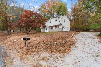 14 Hillside Terrace, Andover, NJ 07821