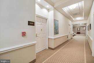 2029 Windrow Dr, Princeton, NJ 08540