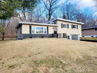 34 Carma St, Glen Carbon, IL 62034