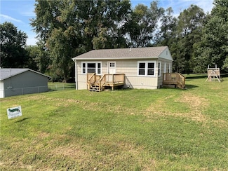 3414 S 30th St, Saint Joseph, MO 64503
