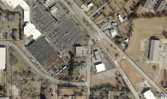 1343 Wf Ragin Dr, Perry, GA 31069