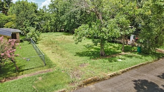 212 W Homan St, Baytown, TX 77520