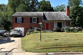 2218 Reddfield Dr, Falls Church, VA 22043