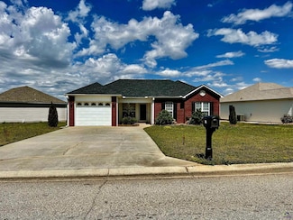 201 Tyson Glen Dr, Warner Robins, GA 31088