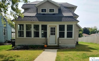 413 North St W, Amboy, MN 56010