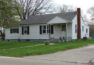 2980 Kreitzer Rd, Moraine, OH 45439