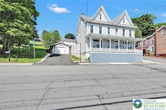 308 Washington St Unit 310, Tamaqua, PA 18252