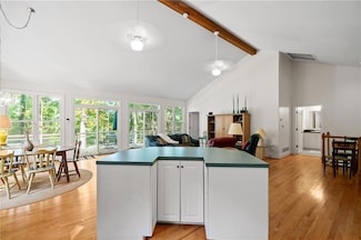 6217 Lakeshore Dr, Gainesville, GA 30506