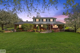 1151 Glen Meadow Ln, Leonard, MI 48367