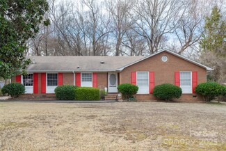 1018 Eaglewood Ave, Charlotte, NC 28212