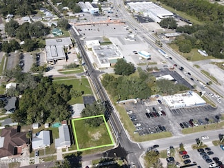 110 S 17th St, Palatka, FL 32177