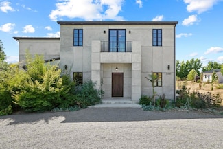 5300 Gravenstein Hwy S, Sebastopol, CA 95472