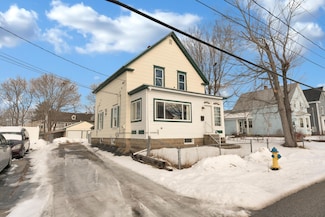 8 Tebbetts Ave, Sanford, ME 04073