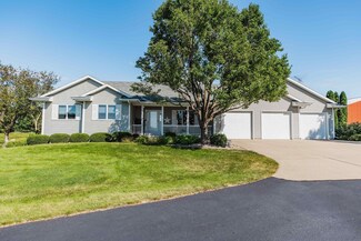 7676 Wagner Rd, Cedar Falls, IA 50613