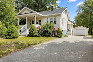38 Grove St, Randolph, MA 02368