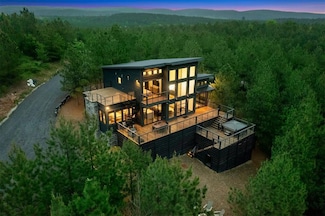 157 Woodland Bluff Trail, Broken Bow, OK 74728