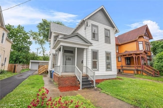 2903 Scranton Rd, Cleveland, OH 44113
