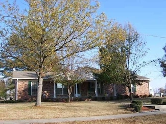 400 N 1st St, Marmaduke, AR 72443