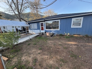 769 NE Christian St, Myrtle Creek, OR 97457
