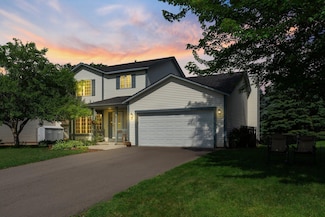 643 Eagle Ridge Rd, Woodbury, MN 55125