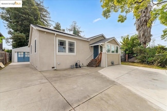 2016 104th Ave, Oakland, CA 94603