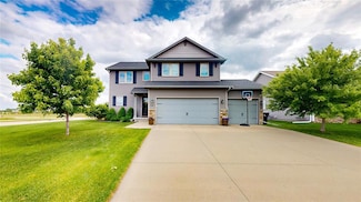 720 SE Driftwood Ln, Waukee, IA 50263