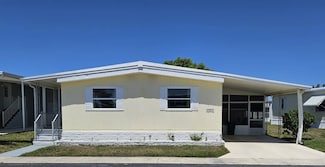 7727 Parkway Blvd, Hudson, FL 34667