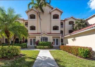 4650 Yacht Harbor Dr Unit 132, Naples, FL 34112