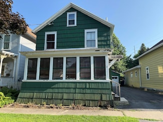 8 Durand St, Plattsburgh, NY 12901