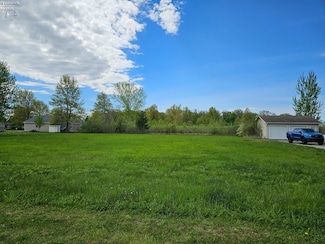 7236 E Wilderness Dr, Marblehead, OH 43440