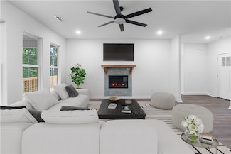 13 Fenchurch Dr, Bella Vista, AR 72715